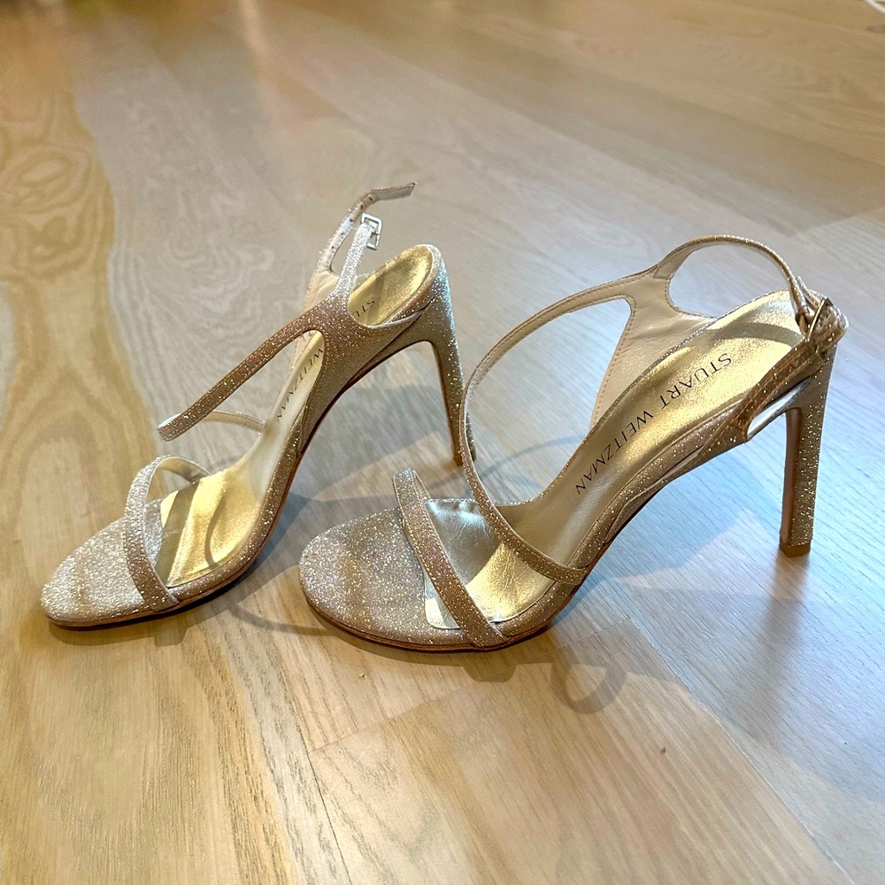 NWOT Stuart Weitzman Gold Glitter Heels Size 6
